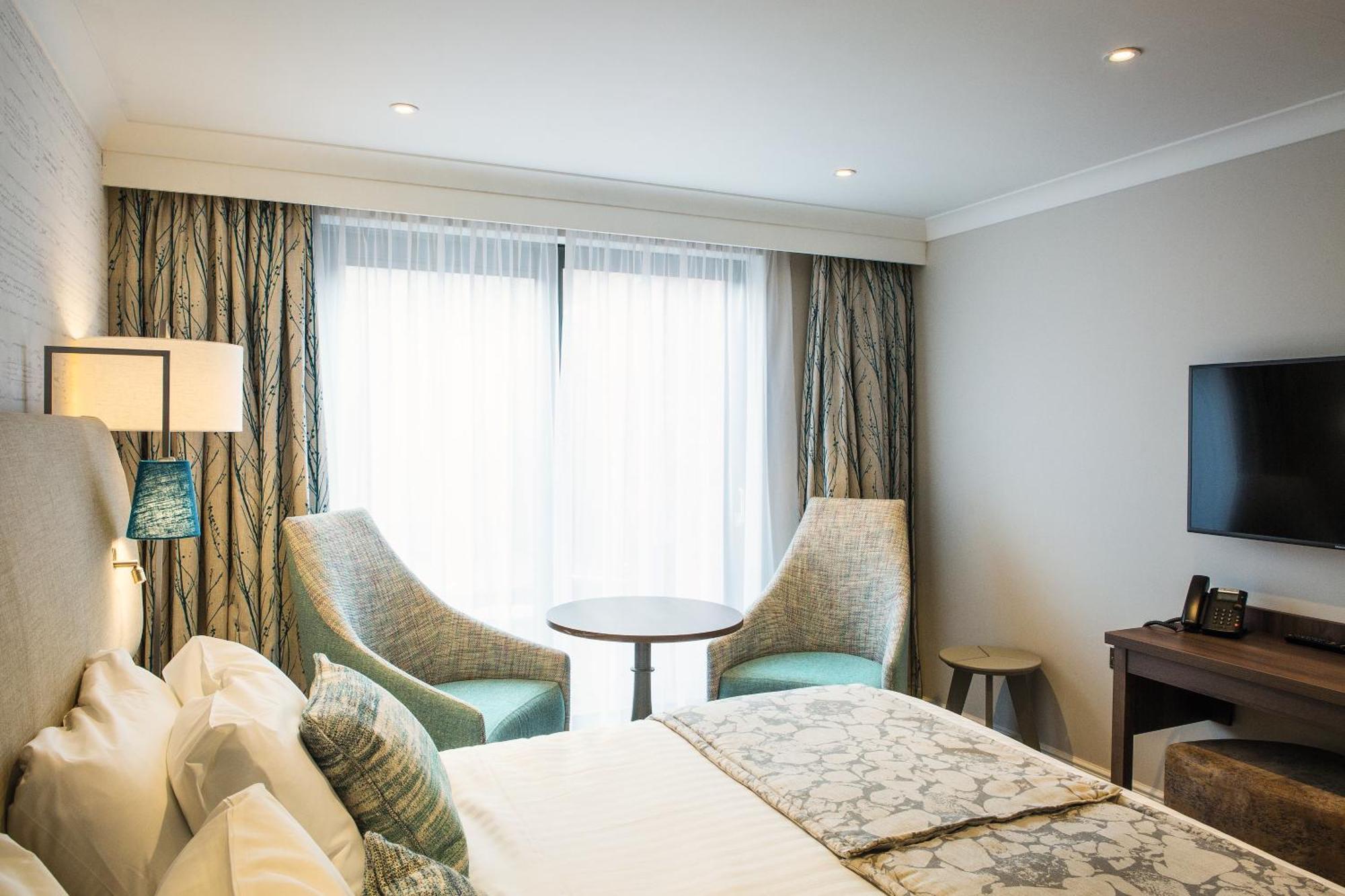 Studley Castle Hotel ภายนอก รูปภาพ