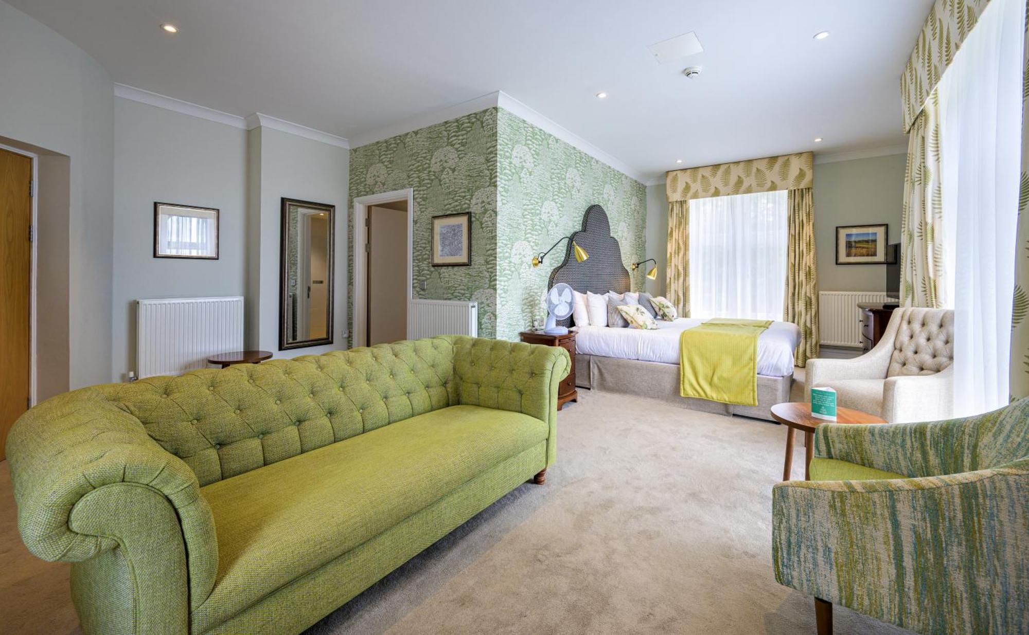 Studley Castle Hotel ภายนอก รูปภาพ